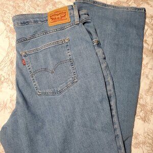 Women's Levi 725 - High Rise Boot Cut Size 18